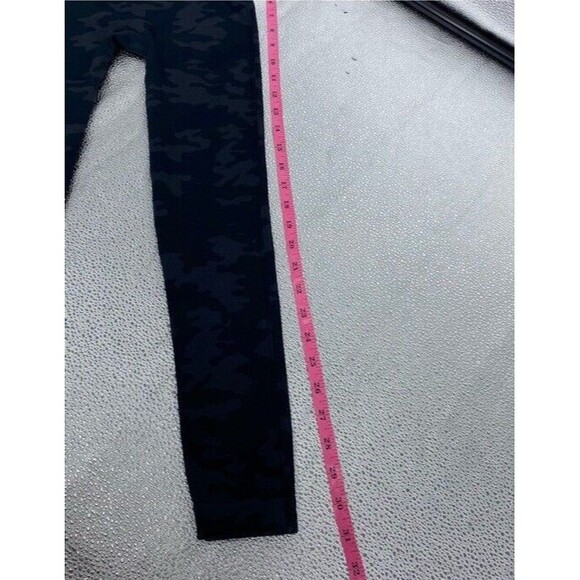 Spanx Size S Look At Me Now Camo Printed Seamless Crop Cropped Leggings - Picture 12 of 13